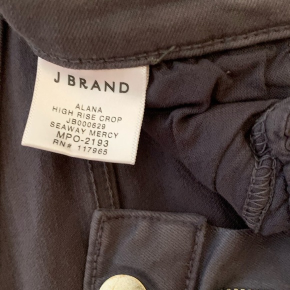 J Brand Alana High Rise Crop Distressed Skinny- 27 - Picture 3 of 6